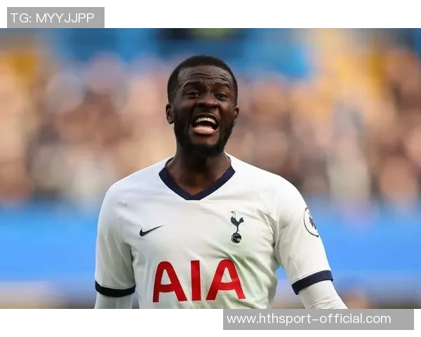 多家俱乐部冬窗求租巴萨特狮曼联纽卡热刺摩纳哥均在列