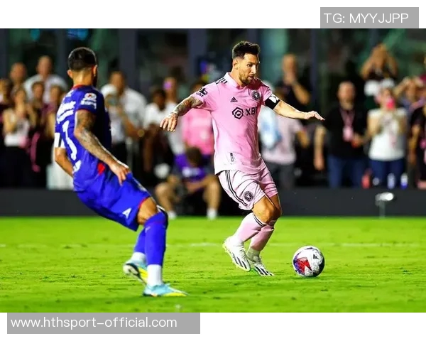 阿尔巴巧妙穿裆助攻迈阿密足球队轻松领先对手4-1