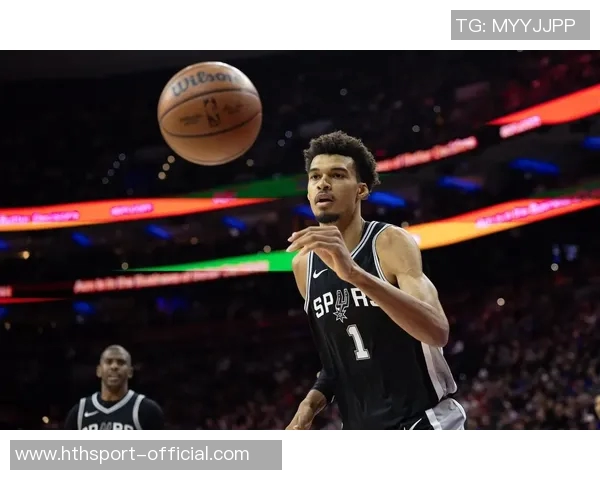 马刺季前赛全胜福克斯因伤缺席球队依然表现出色