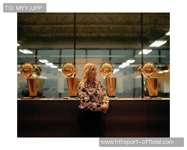 杰西巴斯揭露湖人决策内幕与姐姐五个月未沟通的心路历程 杰西巴斯揭露湖人决策内幕与姐姐五个月未沟通的心路历程