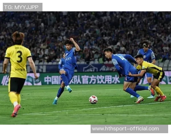 中超争冠战火重燃本赛季冠军之争将充满悬念与运气考验 中超争冠战火重燃本赛季冠军之争将充满悬念与运气考验